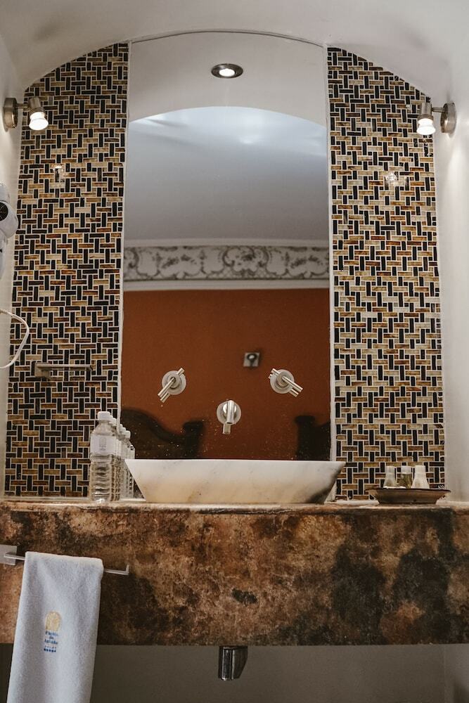 Hotel Puebla De Anta�o