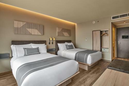 Hotel City Express Plus Tijuana