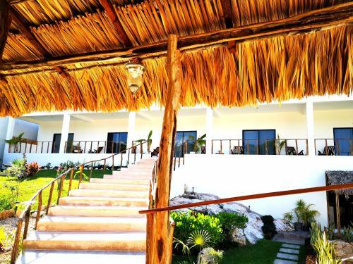 Mayan Majesty Boutique Hotel