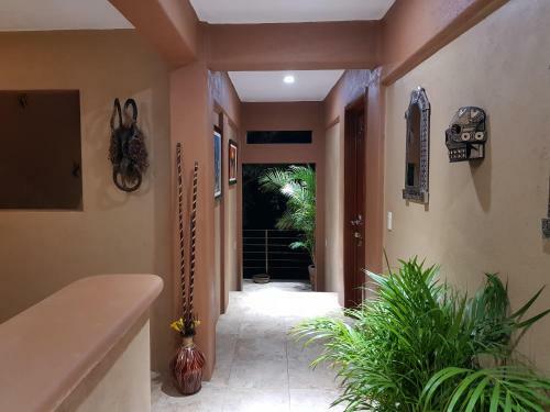 Casa Arcoiris Zihuatanejo B&B