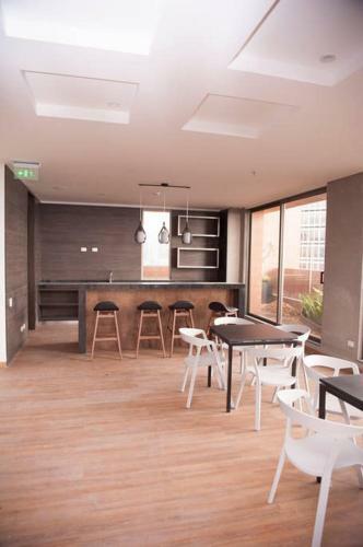 Aparta-estudio Tipo Loft Centro Ineternacional Bogota-colombia