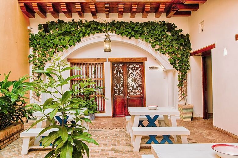 Casa D'remedios La Bella Hotel Boutique