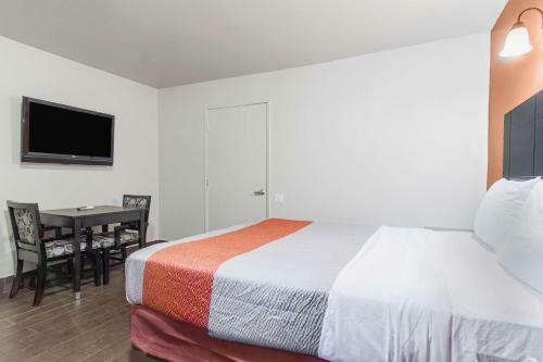 Hotel Motel 6 Orange - Anaheim