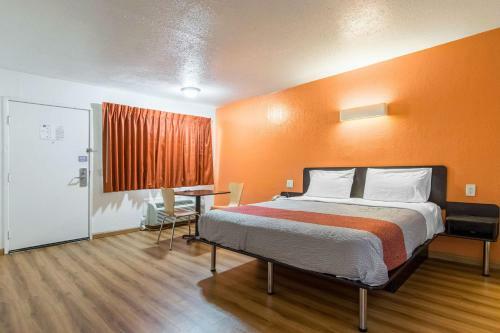 Hotel Motel 6 Orange - Anaheim
