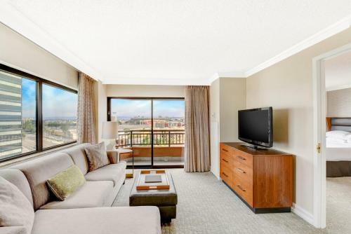 Hotel Embassy Suites By Hilton Anaheim-orange