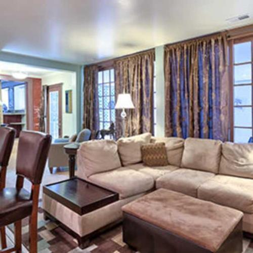 Bed & Breakfast Cedar Crest Inn