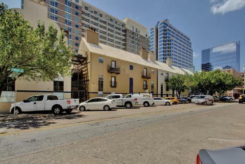 Apartamento 4 Bedroom Central Downtown Condo By Austinstays