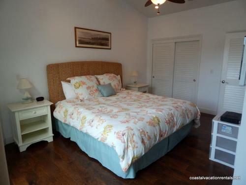 359 1st Street One-bedroom Apartment