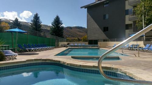 Apartamento 177 Lake Condo #20