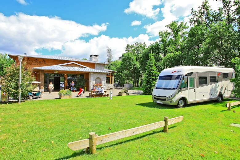 Residencia Albirondack Park Camping Lodge And Spa