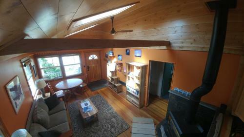 Bellingham Bungalow - Gas Fireplace & Garden!