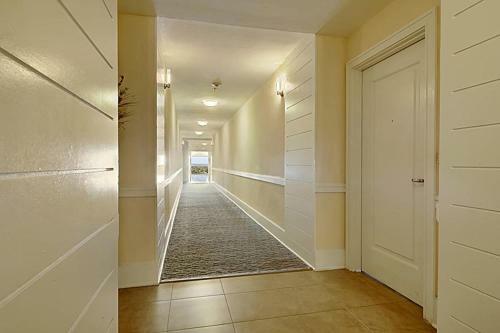 Ocean Club 106 - Two Bedroom Apartment