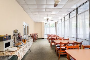 Howard Johnson Hotel - Norwich