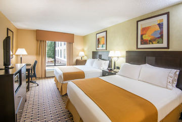 Holiday Inn Express Hotel & Suites Sharon-hermitage
