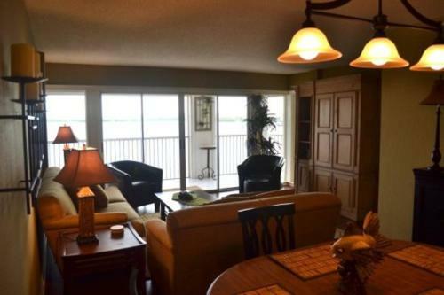 Apartamento Hickory Bay West - Two Bedroom Condominium 204