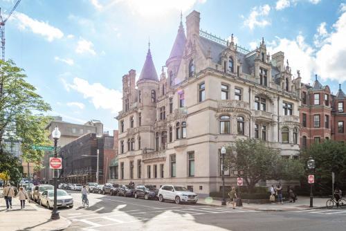 Back Bay Apartments Near Fenway Park