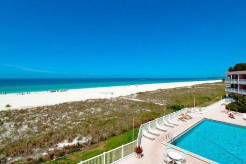 Anna Maria Island Club 27