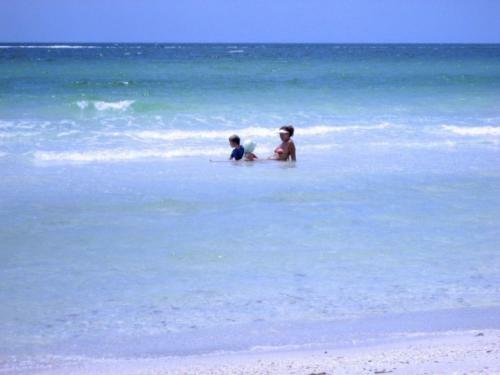 Apartamento Gulf Drive Two-bedroom Condo Unit D
