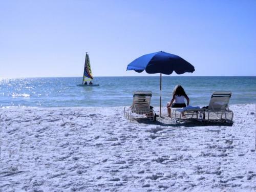 Apartamento Bay Drive Two-bedroom Condo Unit D