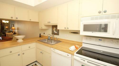 Apartamento Bay Drive Two-bedroom Condo Unit D