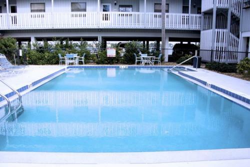 Beach Palms Two-bedroom Apartment