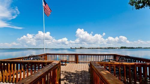 Apartamento Runaway Bay 242 - 1418878 Condo