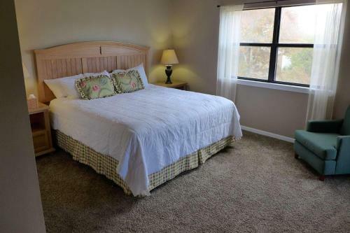 Golf View Pt. Roy. 2bdr Condo (51-12)