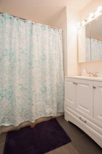 Apartamento Renovated 3 Bed, 2 Bath - Steps To Public Transportation
