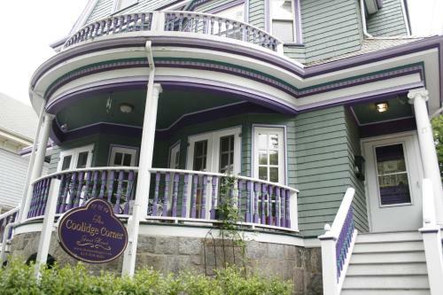 Posada The Coolidge Corner Guest House: A Brookline Bed And Breakfast