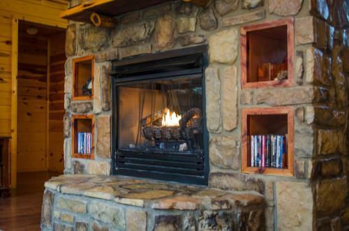 Finchs Nest Cabin Broken Bow Cabin