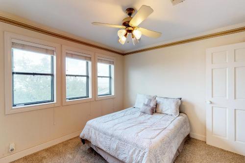 Maverick Mountaintop Retreat