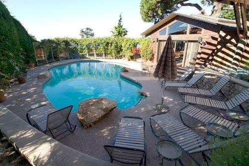 The Last Resort - Four Bedroom Home - 3123