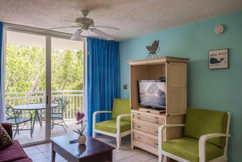 Sunrise Suites Jamaica Suite #102