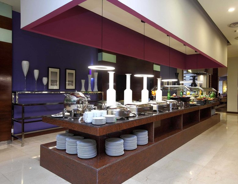 Hotel Holiday Inn Al Qasr