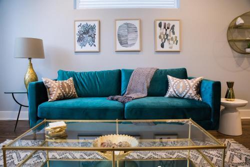 Apartamento Three-bedroom On W Barry Avenue Apt 2f