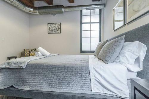 Apartamento Spacious & Private 3 Bdr Luxury Condo In Downtown!