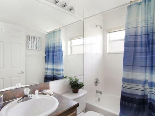Hawk Hill Villa Home