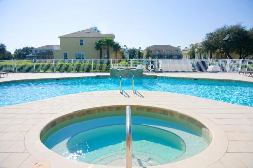 Three-bedroom Townhome In Serenity Resort (1634)