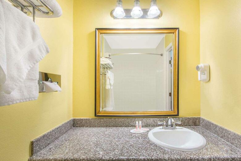 Hotel Days Inn Redwood City