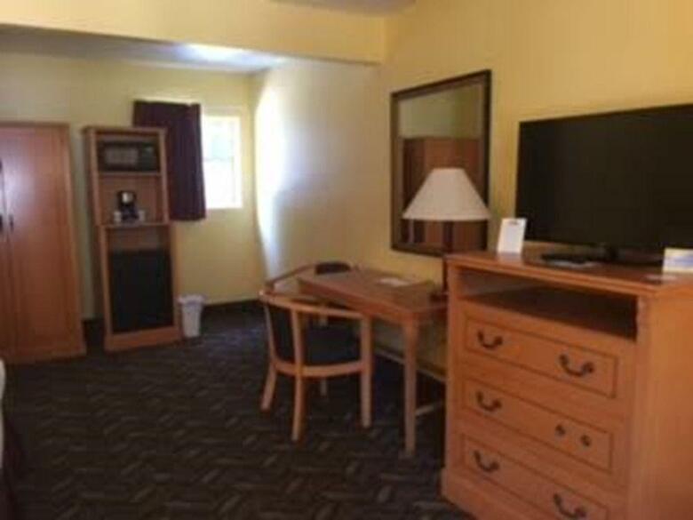 Hotel Days Inn Redwood City
