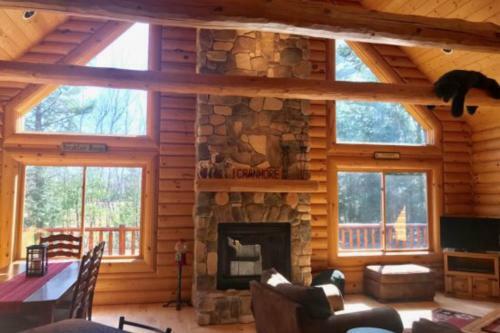 Lazy Bear Lodge