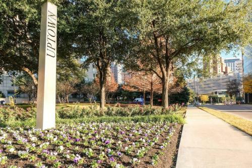 Apartamento Relax & Unwind In Spacious 1br W/ Parking