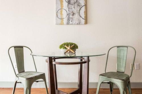 Apartamento Relax & Unwind In Spacious 1br W/ Parking