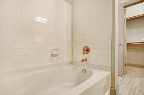 Uptown Nook