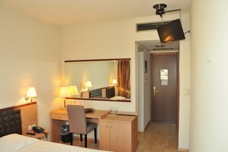 Hotel Avra