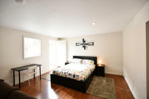 Private Unit / Private Bathroom Near Bart & Sf