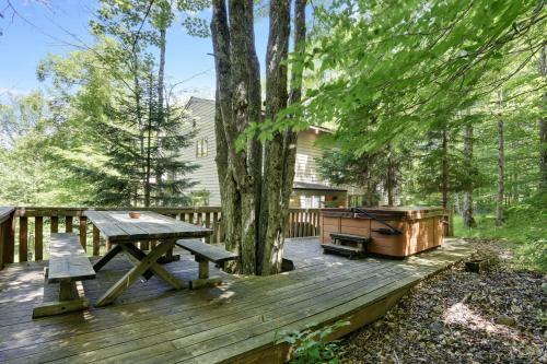 Otters Den Four-bedroom Chalet