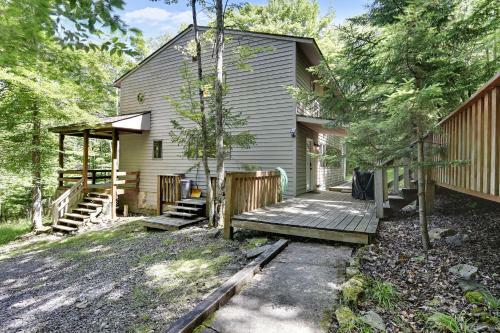 Otters Den Four-bedroom Chalet