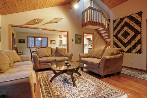 Zee Place Three-bedroom Chalet