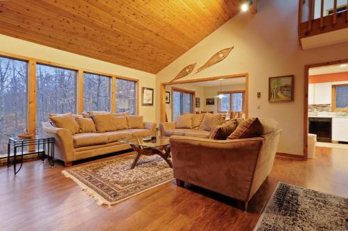 Zee Place Three-bedroom Chalet